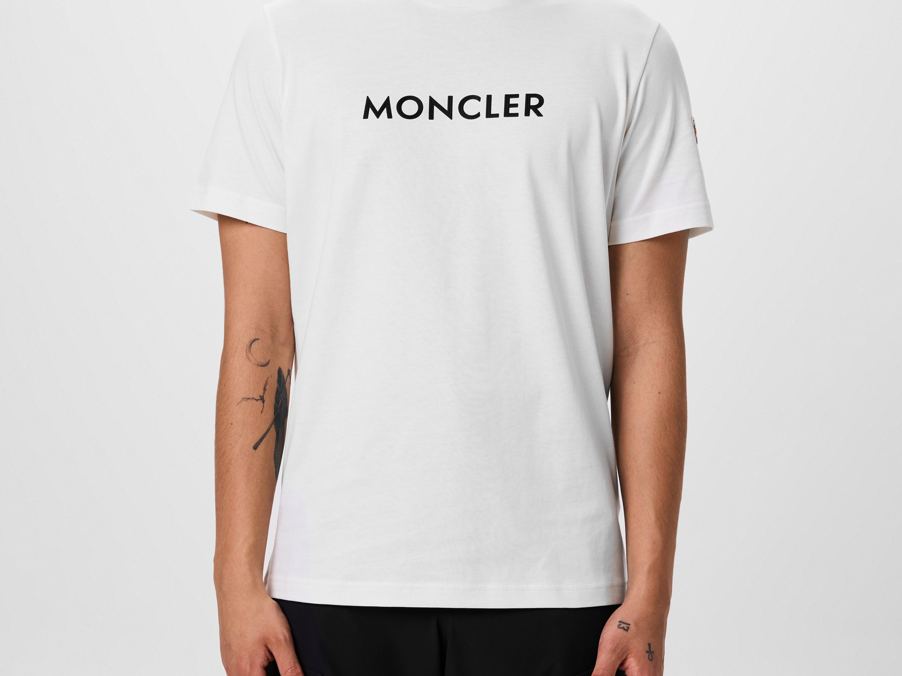 Moncler | Rubberised Logo T-Shirt | Regular Fit T-Shirts Moncler | Rubberised Logo T-Shirt | Regular Fit T-Shirts